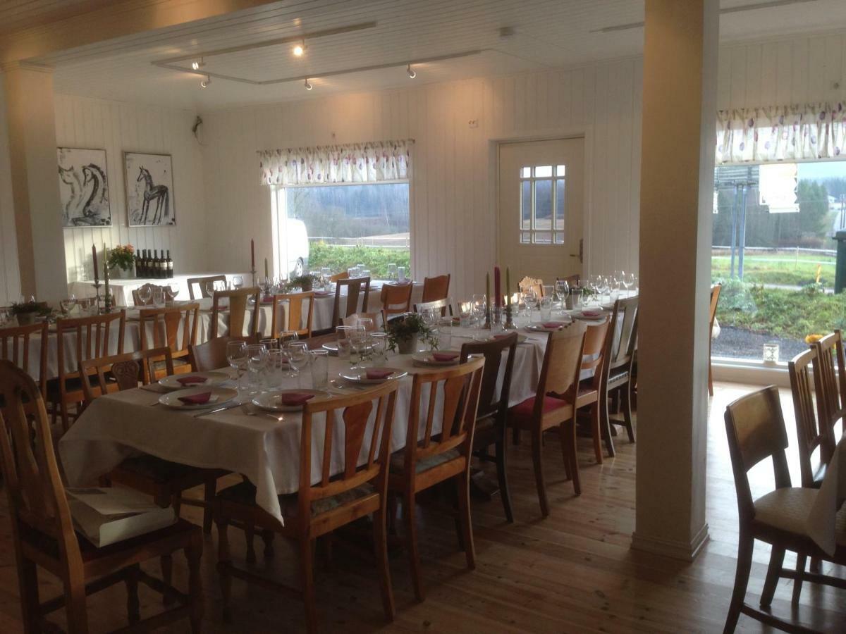 Bilitt Gard Hotel Hobol Eksteriør billede